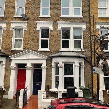 Beautiful 1-Bed Studio In London Londres Exterior foto