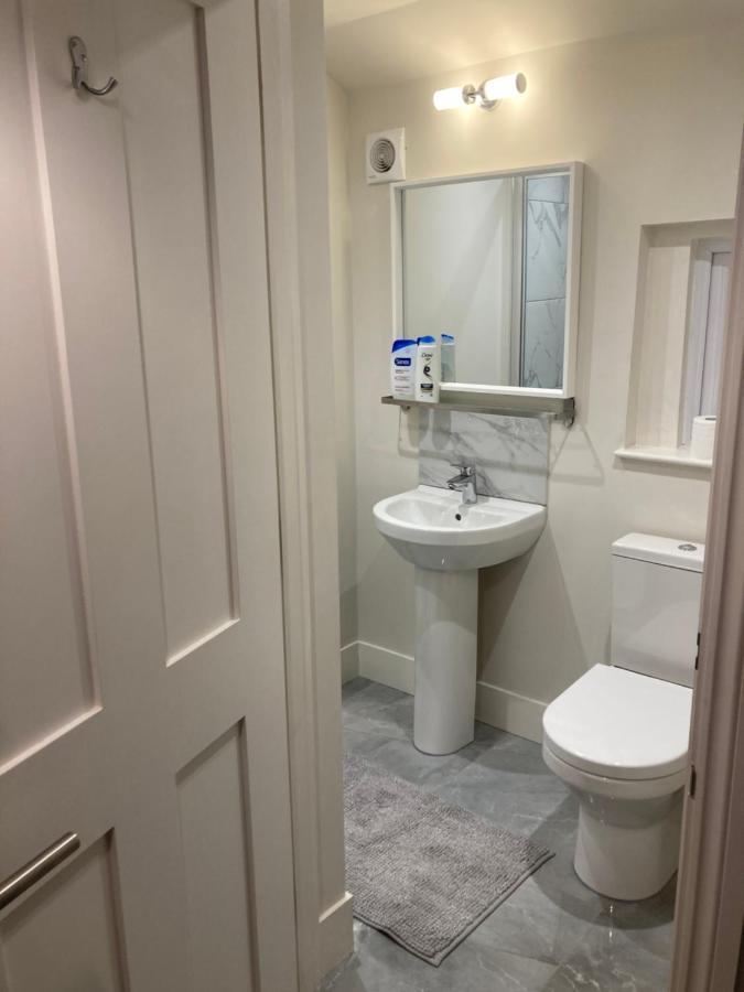 Beautiful 1-Bed Studio In London Londres Exterior foto