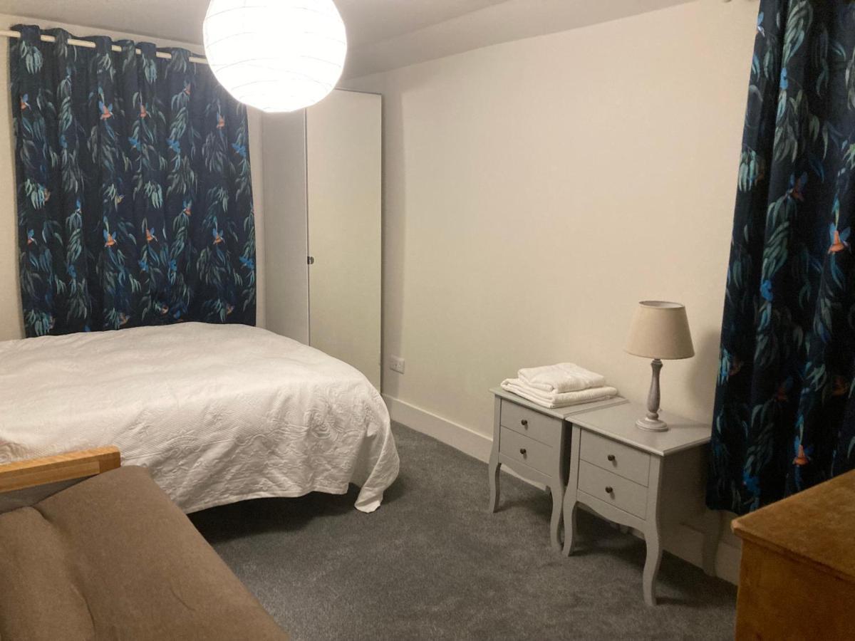 Beautiful 1-Bed Studio In London Londres Exterior foto